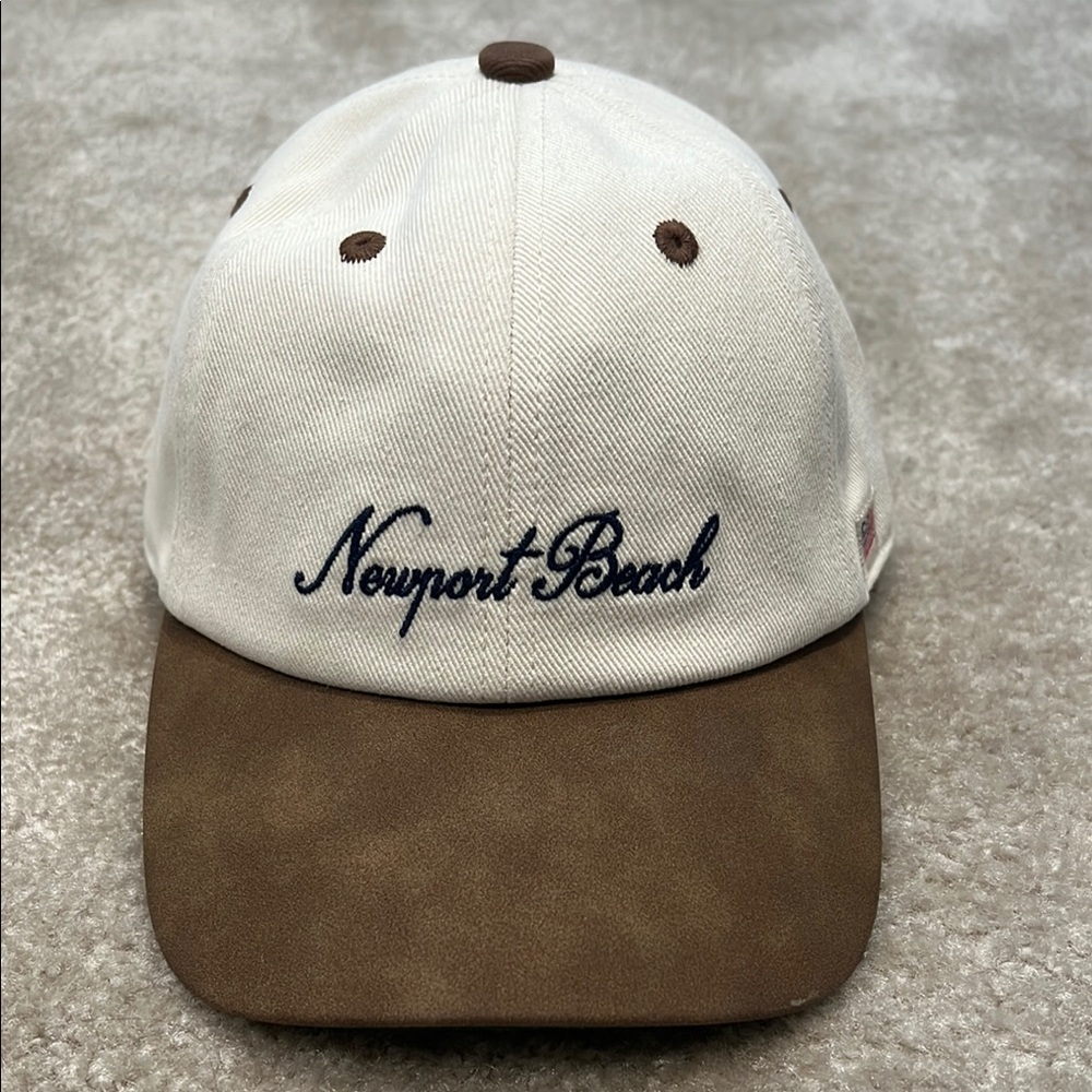 BRANDY MELVILLE NEWPORT BEACH HAT